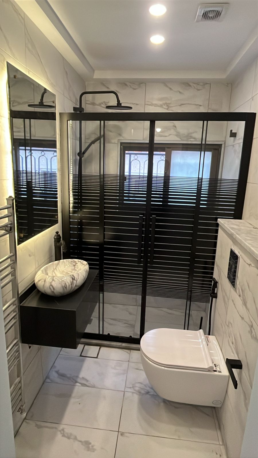 حمام رخامي فاتح متكامل