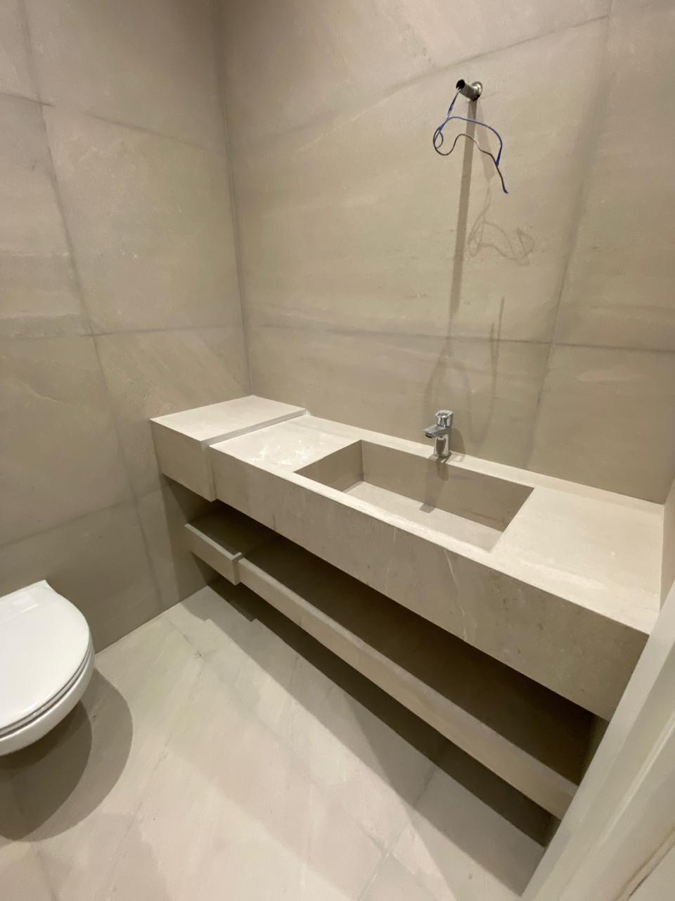 البلاط البورسلان الفاخر